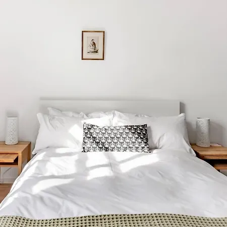شقة Loft In Historic Building In Quiet Setting *
